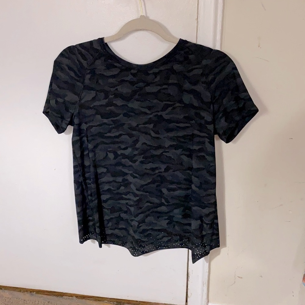 Lululemon size 4 shirts/ back cut out a bit.